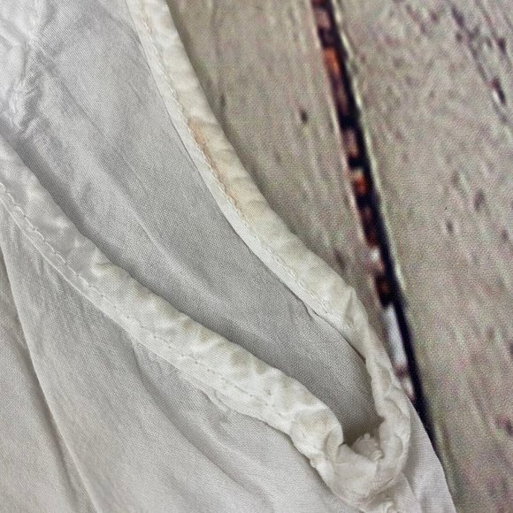 Brandy Melville Eyelet Sleeveless Cream Crop Top - Picture 5 of 6